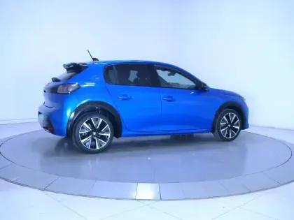 Photo 8 Peugeot 208  PureTech 130 S&S EAT8