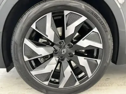Photo 18 Renault Rafale  E-Tech full hybrid 200 ch