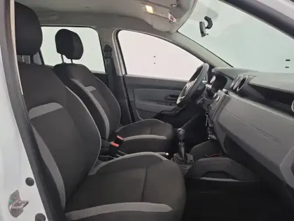 Photo 142 Dacia Duster  Blue dCi 115 4x2