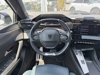 Photo 8 Peugeot 308  PHEV 225 e-EAT8