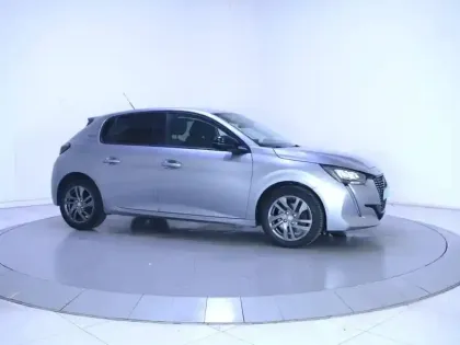 Photo 29 Peugeot 208  BlueHDi 100 S&S BVM6
