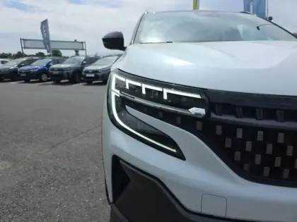 Photo 8 Renault Austral  E-Tech hybrid 200