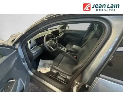 Photo 10 Volkswagen T-roc  1.5 eTSI Hybrid 150 ch DSG7
