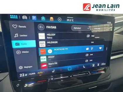 Photo 15 Volkswagen T-roc  1.5 eTSI Hybrid 150 ch DSG7