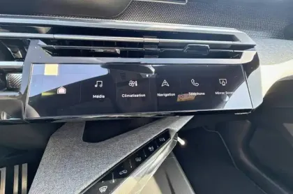 Photo 13 Peugeot 3008  Plug-in Hybrid 195 e-DCS7