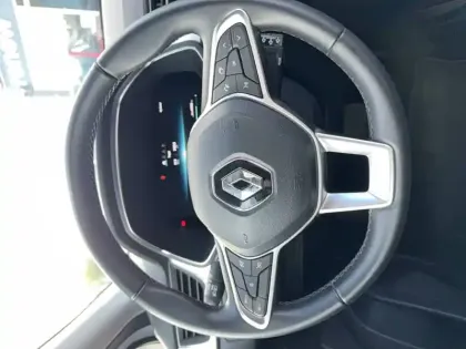 Photo 29 Renault Captur  E-Tech hybride 145