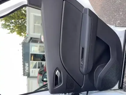 Photo 23 Renault Captur  E-Tech hybride 145