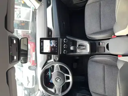 Photo 9 Renault Captur  E-Tech hybride 145
