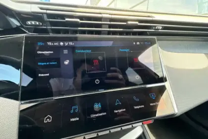 Photo 15 Peugeot 308  Electrique 54 kWh 156ch