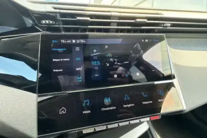 Photo 14 Peugeot 308  Electrique 54 kWh 156ch