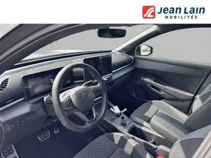 Photo 10 Volkswagen T-roc  1.5 eTSI EVO2 Hybrid 150 ch DSG7
