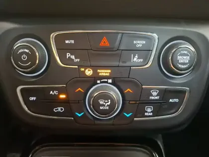 Photo 33 Jeep Compass  1.4 I MultiAir II 140 ch BVM6