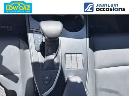 Photo 12 Lexus UX  250h 4WD