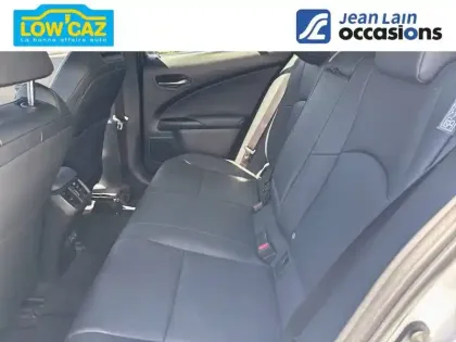 Photo 16 Lexus UX  250h 4WD