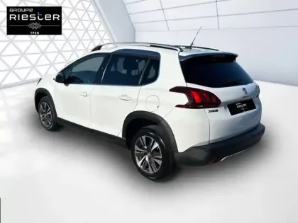 Photo 6 Peugeot 2008  BlueHDi 100ch S&S BVM5