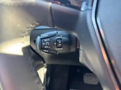 Photo 17 Peugeot 208  Hybrid 100 e-DCS6