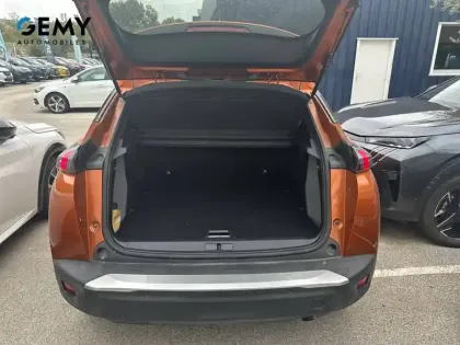 Photo 5 Peugeot 2008  PureTech 100 S&S BVM6