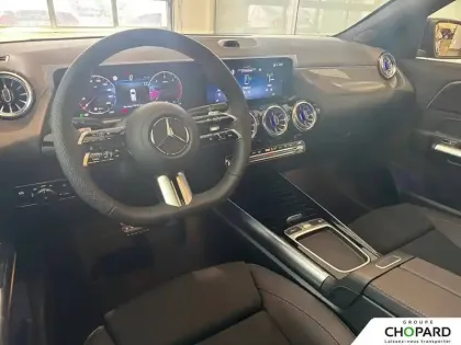 Photo 11 Mercedes GLA  200 d 8G-DCT