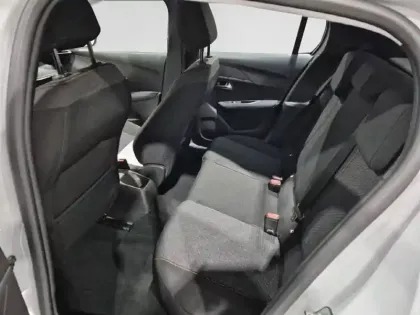 Photo 11 Peugeot 208  Hybrid 110 e-DCS6