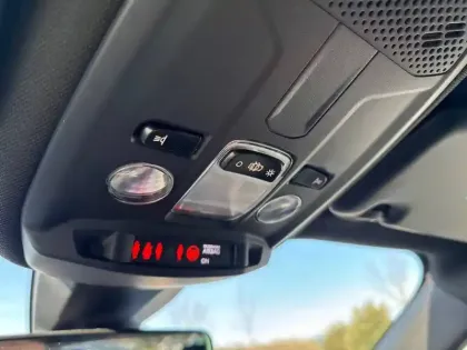 Photo 18 Peugeot 2008  PureTech 100 S&S BVM6