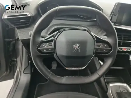 Photo 33 Peugeot 208  PureTech 100 S&S BVM6