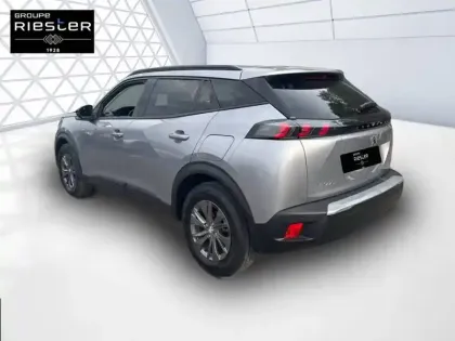 Photo 6 Peugeot 2008  PureTech 100 S&S BVM6