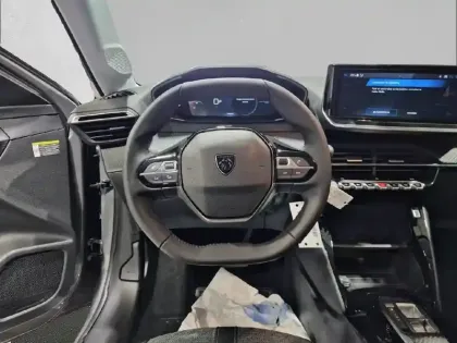 Photo 8 Peugeot 208  Hybrid 110 e-DCS6