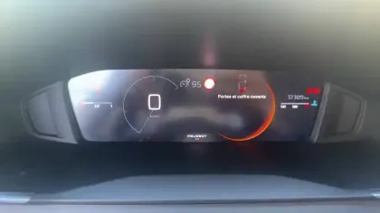 Photo 10 Peugeot 2008  PureTech 100 S&S BVM6