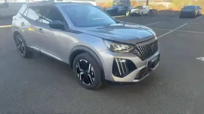 Photo 8 Peugeot 2008  PureTech 100 S&S BVM6