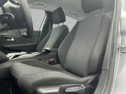 Photo 10 Peugeot 208  Electrique 50 kWh 136ch