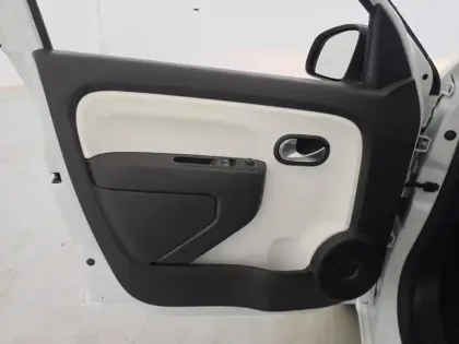 Photo 39 Renault Twingo  III SCe 65