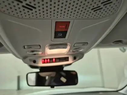 Photo 19 Peugeot 208  Hybrid 110 e-DCS6