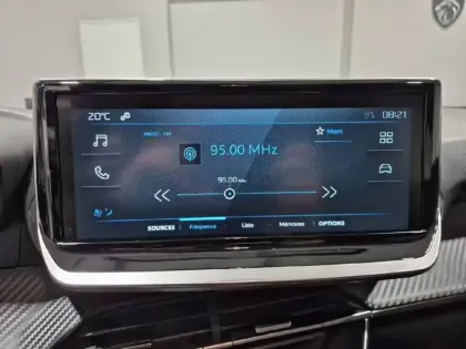 Photo 32 Peugeot 208  Hybrid 110 e-DCS6