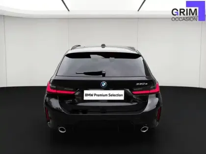 Photo 18 BMW Serie 3 Touring 330e 292 ch BVA8