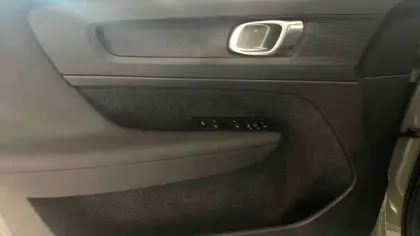 Photo 15 Volvo XC40  Recharge 231 ch 1EDT