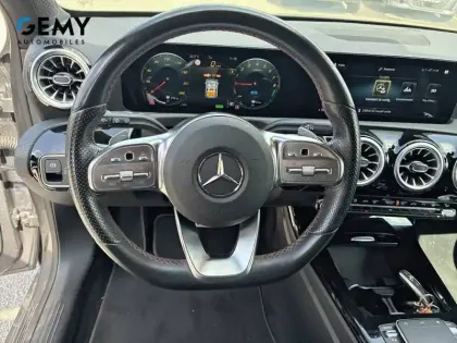 Photo 15 Mercedes Classe A  250 e 8G-DCT