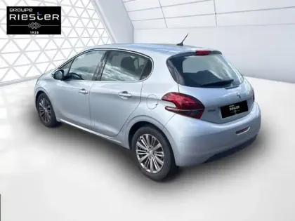 Photo 6 Peugeot 208  1.2 PureTech 110ch S&S BVM5