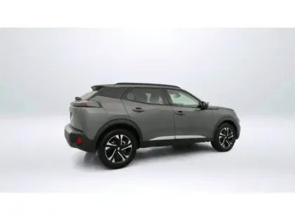 Photo 8 Peugeot 2008  PureTech 130 S&S EAT8