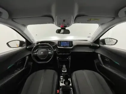 Photo 32 Peugeot 2008  PureTech 130 S&S EAT8