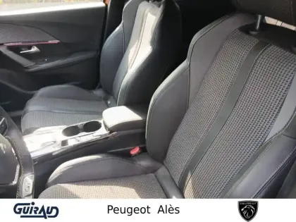 Photo 9 Peugeot 2008  PureTech 130 S&S EAT8