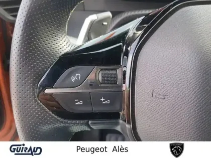 Photo 17 Peugeot 2008  PureTech 130 S&S EAT8