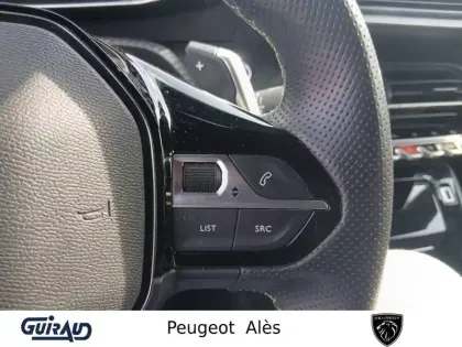 Photo 16 Peugeot 2008  PureTech 130 S&S EAT8