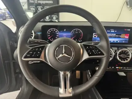 Photo 11 Mercedes Classe A 180 d Progressive Line
