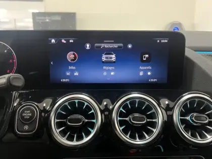Photo 15 Mercedes GLA 200 d AMG Line