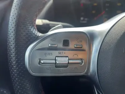 Photo 14 Mercedes GLA 200 d AMG Line