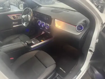 Photo 10 Mercedes GLA 200 d AMG Line