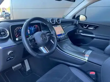 Photo 18 Mercedes GLC 300 de 4MATIC avec technologie