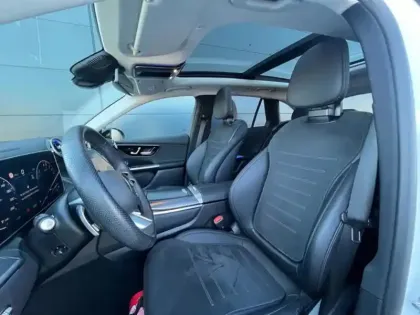 Photo 10 Mercedes GLC 300 de 4MATIC avec technologie