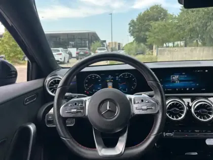 Photo 13 Mercedes Classe A 200 AMG Line