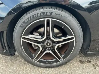 Photo 8 Mercedes Classe A 200 AMG Line